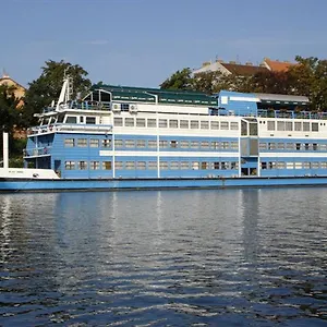 Vodnik Botel Praga